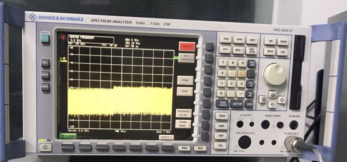 624ce59a5c255.jpg FSP7頻譜儀.jpg