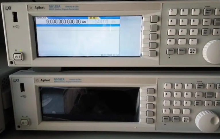 64ed3d11cd2aa.png 信號(hào)源N5182A 2 (2).png